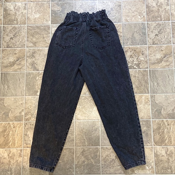 GARAGE - Black 80’s Mom Denim Pants🖤 Size: 05 (27) - Picture 2 of 2